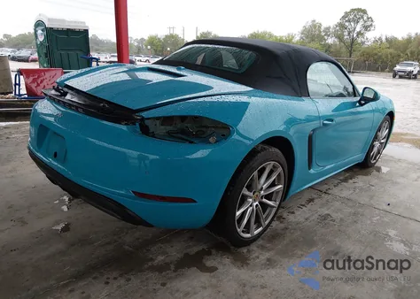 2017 Porsche 718 Boxster z USA, uszkodzony, nr VIN WP0CA2A83HS221005